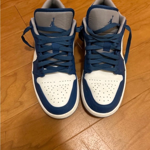 Unisex Nike Jordan 1 low true blue and cement gray - Picture 2 of 7